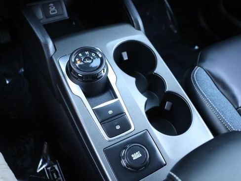 Used 2025 Ford Bronco Sport Outer Banks AWD/4WD image 25