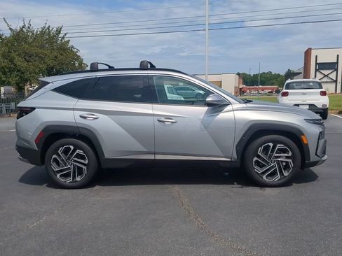 Certified 2026 Hyundai Tucson Limited FWD image 3