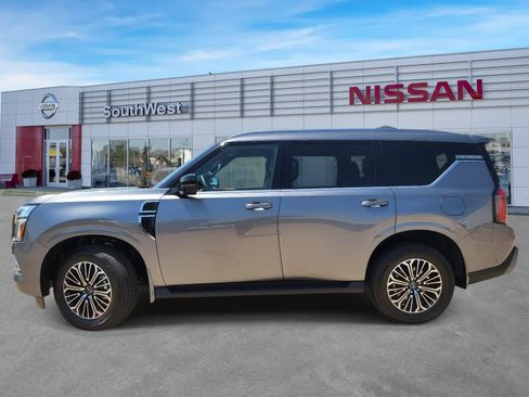 New 2026 Nissan Armada SL w/ Captain's Chari Seat Package AWD/4WD image 8