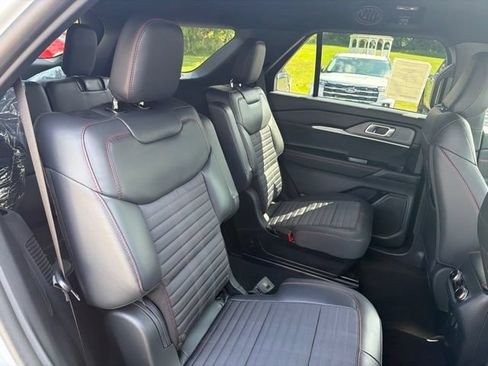New 2026 Ford Explorer ST-Line AWD/4WD image 45