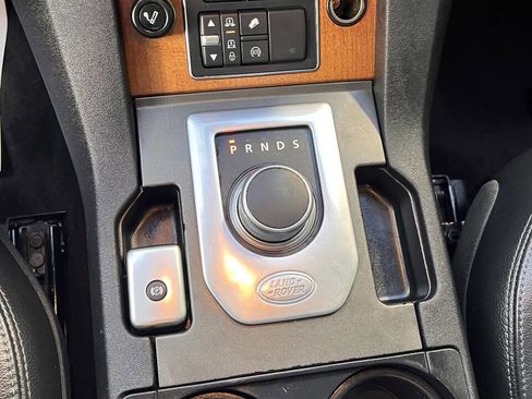 Used 2016 Land Rover LR4 HSE image 12