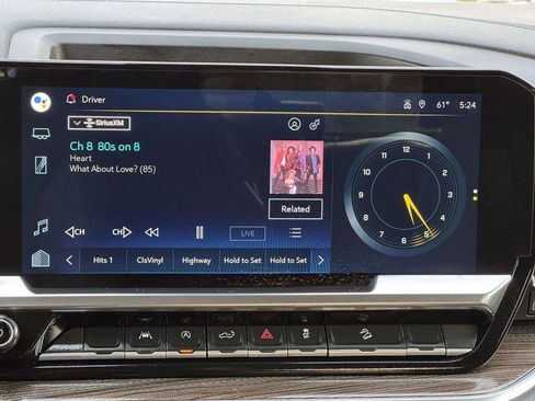 Used 2022 Chevrolet Silverado 1500 RST image 4