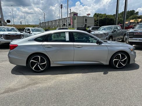 Used 2022 Honda Accord Sport image 8