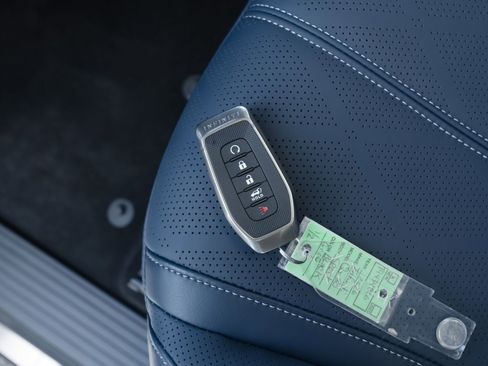 New 2026 INFINITI QX80 4WD w/ Sport Exterior Package image 37