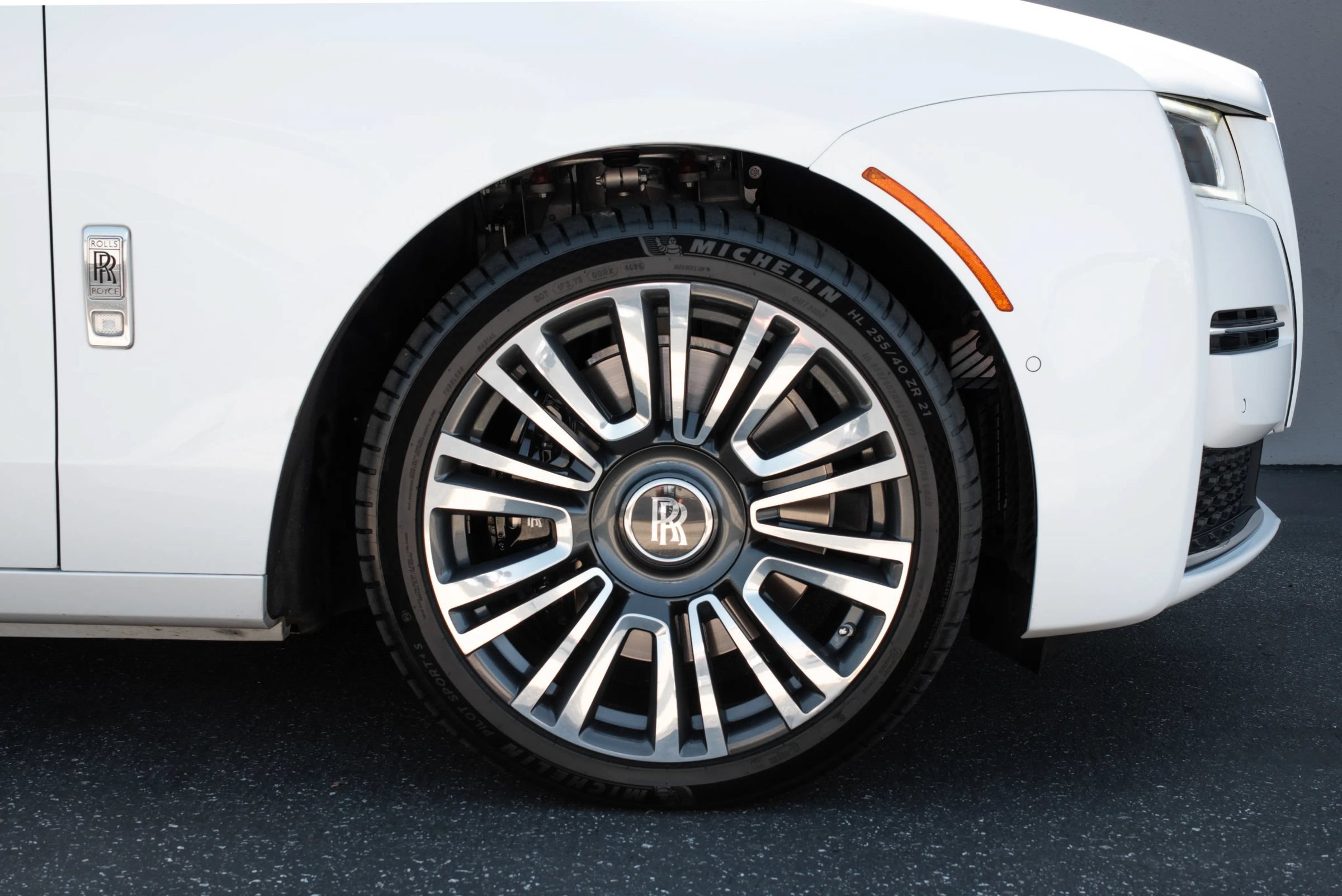 Used 2021 Rolls-Royce Ghost AWD/4WD image 44