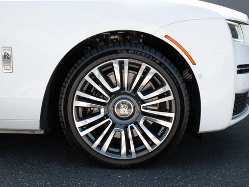 Used 2021 Rolls-Royce Ghost AWD/4WD image 44