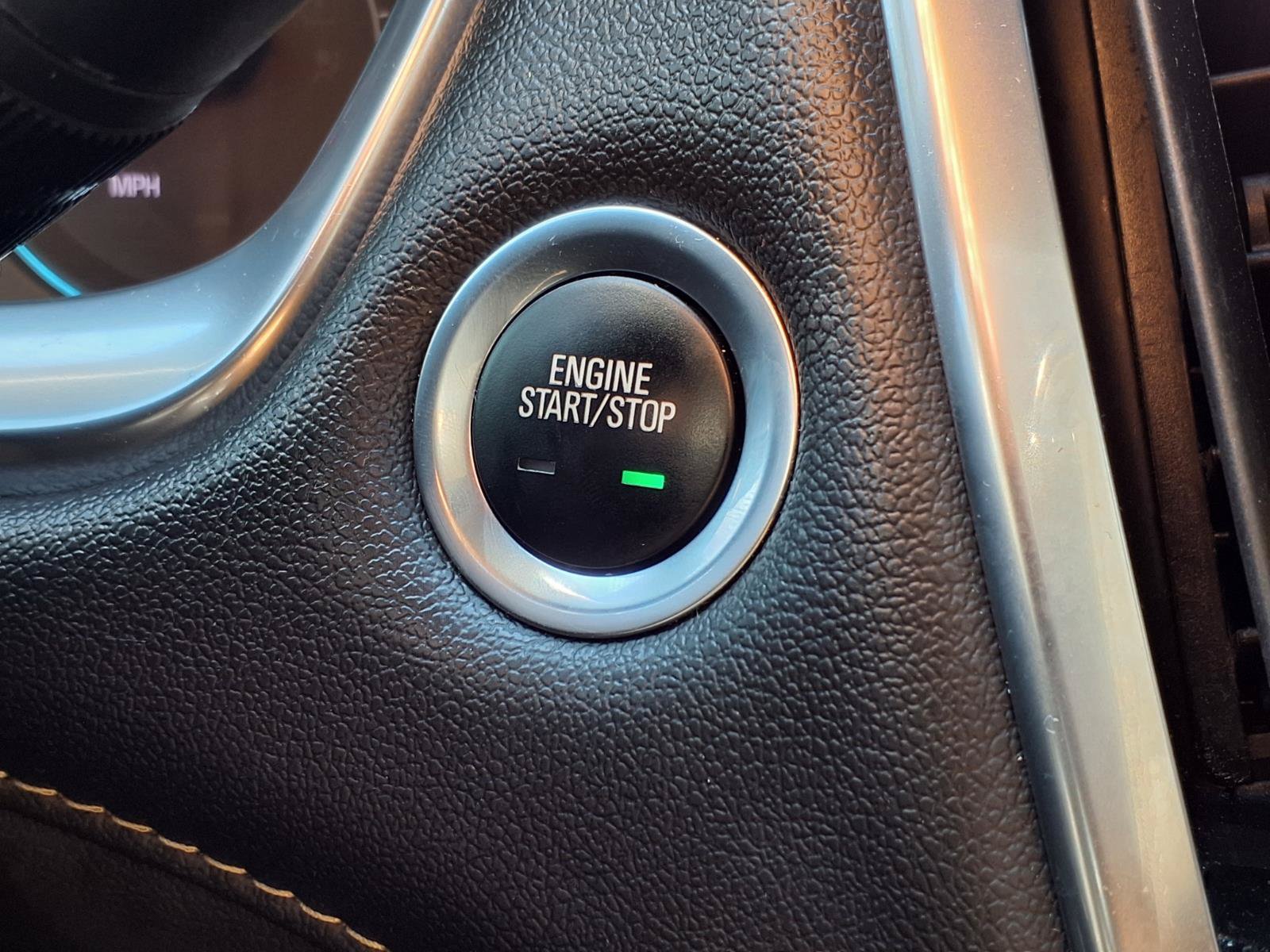 Used 2022 Chevrolet Traverse LT w/ LT Premium Package FWD image 19