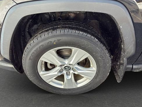 Used 2019 Toyota RAV4 XLE w/ Convenience Package image 22