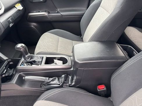 Used 2023 Toyota Tacoma TRD Sport image 16