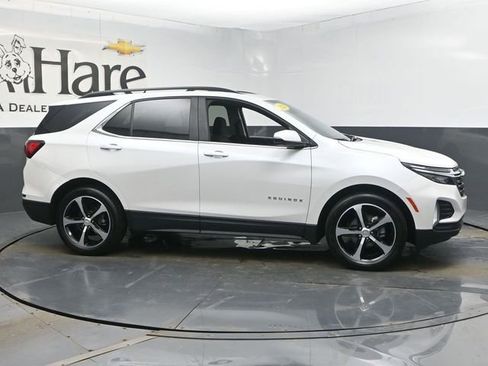Used 2024 Chevrolet Equinox LT image 1