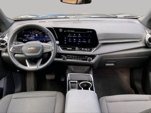 Used 2025 Chevrolet Equinox LT FWD image 15