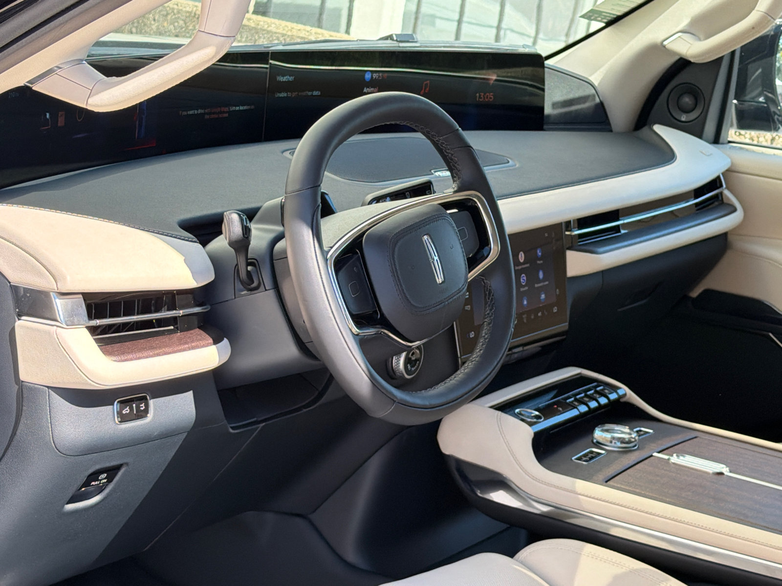 New 2027 Lincoln Navigator L Premier AWD/4WD image 16