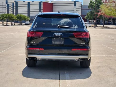 Used 2018 Audi Q7 3.0T Premium Plus w/ Premium Plus Package AWD/4WD image 6