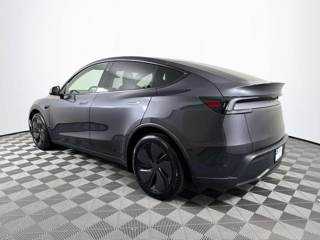 Used 2026 Tesla Model Y AWD image 5