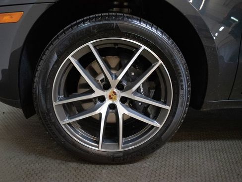 New 2026 Porsche Macan image 15