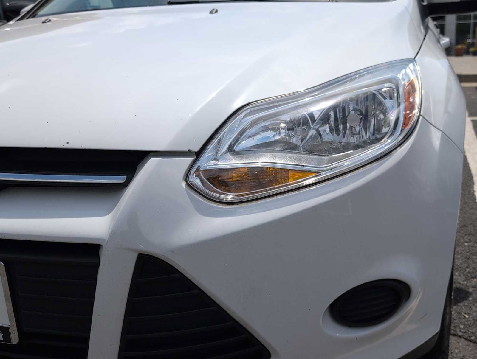 Used 2014 Ford Focus SE w/ SE Winter Package FWD image 11