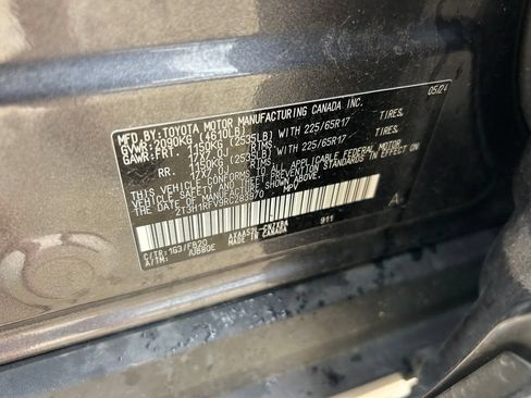 Used 2024 Toyota RAV4 LE FWD image 10