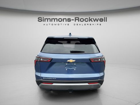 New 2026 Chevrolet Equinox LT image 3