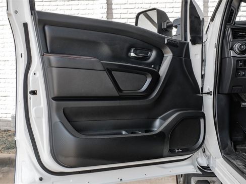 Used 2024 Nissan Titan PRO-4X w/ Pro-4x Convenience Package image 49