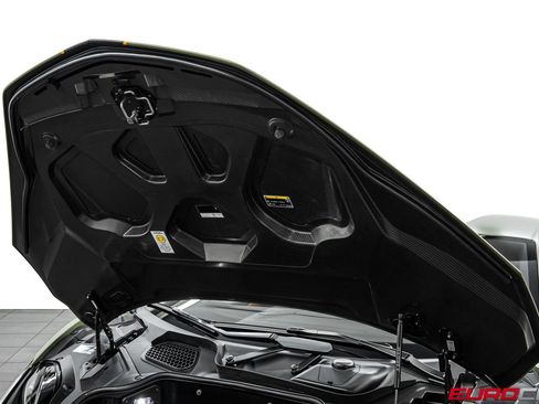 Used 2025 Lamborghini Revuelto AWD/4WD image 11