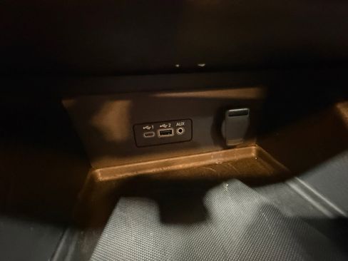 Used 2023 Nissan Sentra SV w/ All-Weather Package image 31