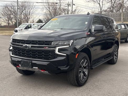 Used 2022 Chevrolet Tahoe Z71 w/ Luxury Package image 4