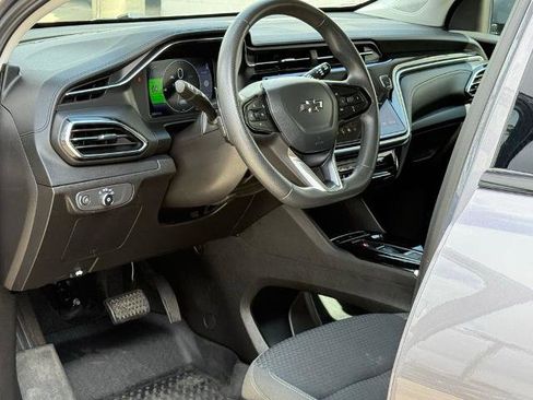 Used 2023 Chevrolet Bolt EUV LT w/ Driver Confidence Package image 7