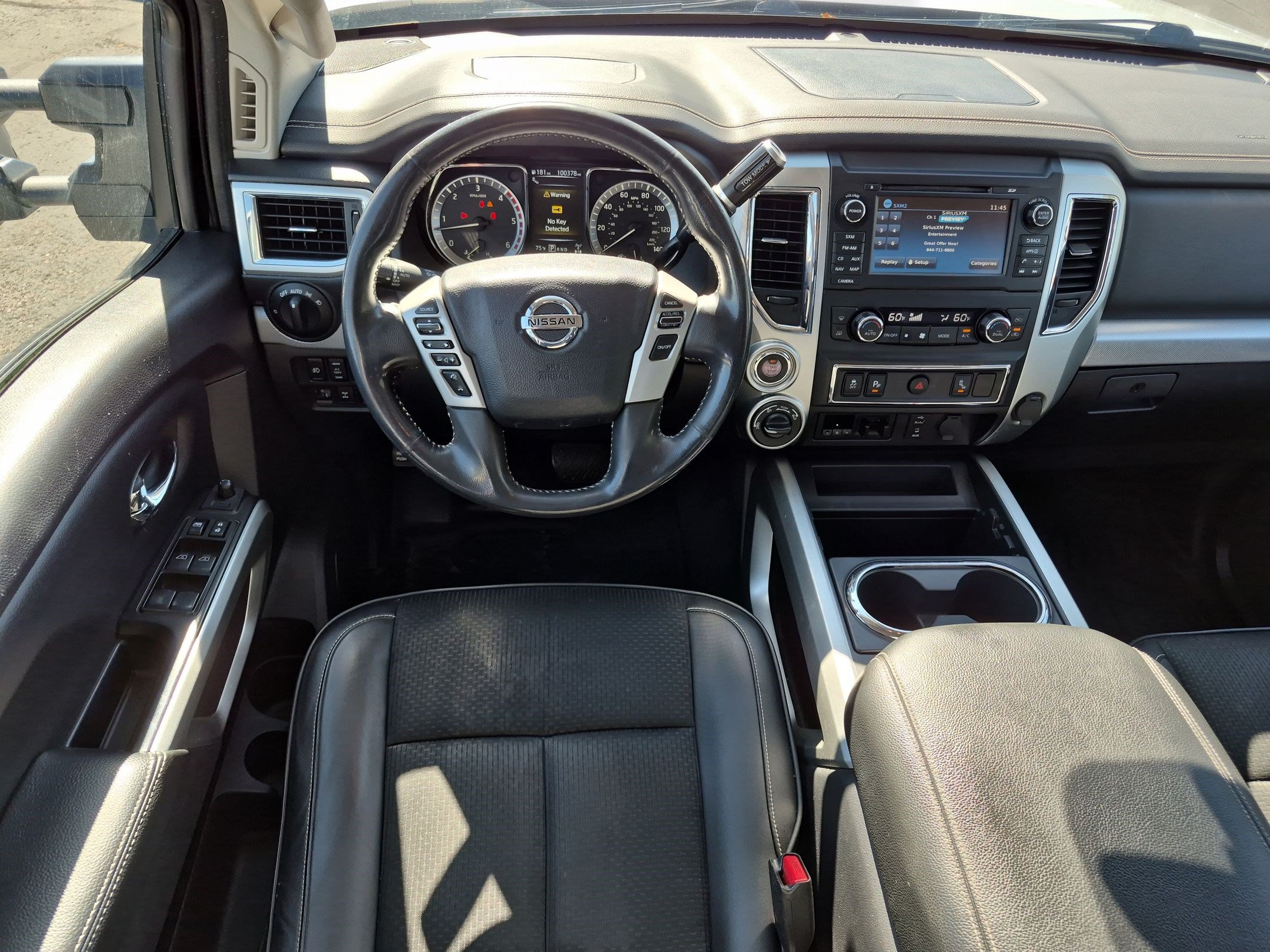 Used 2017 Nissan Titan PRO-4X AWD/4WD image 30