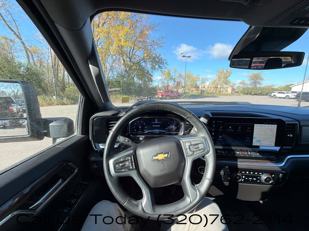 Used 2025 Chevrolet Silverado 3500 LT AWD/4WD image 22