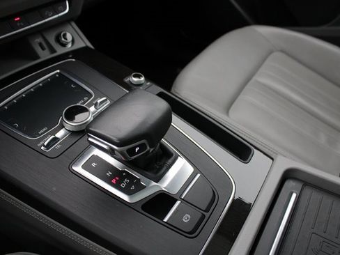 Used 2019 Audi Q5 2.0T Premium Plus w/ Premium Plus Package image 14