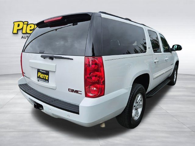 Used 2007 GMC Yukon XL SLT w/ SLT Preferred Equipment Group AWD/4WD image 5