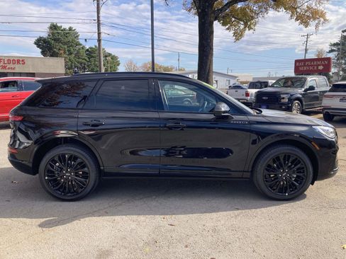 New 2026 Lincoln Corsair Reserve w/ Jet Appearance Package image 2