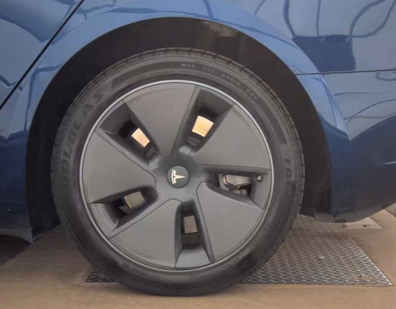 Used 2023 Tesla Model 3 Standard Range RWD image 15