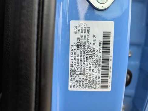 Used 2025 Honda Pilot TrailSport image 32