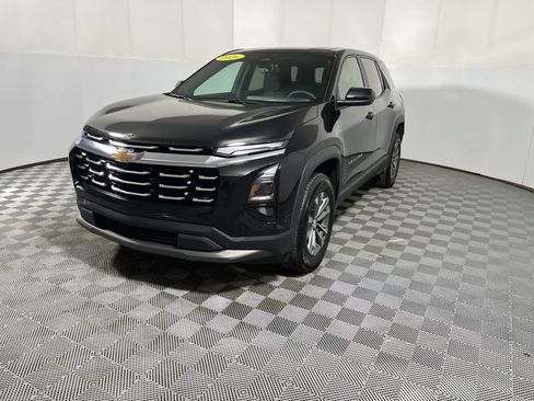 Used 2026 Chevrolet Equinox LT AWD/4WD image 4