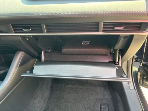 Used 2023 MAZDA MAZDA3 s FWD image 22