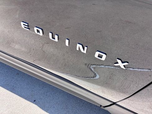 Used 2019 Chevrolet Equinox LT FWD image 4