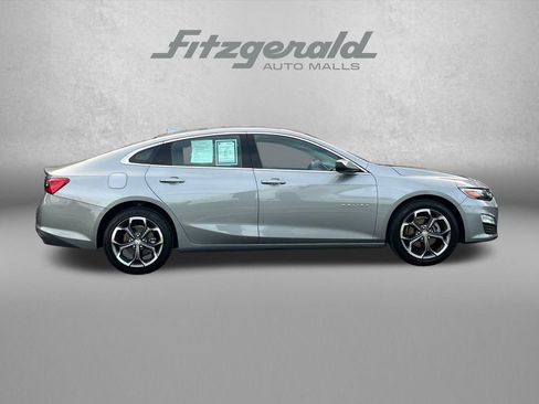 Used 2024 Chevrolet Malibu LT FWD image 3