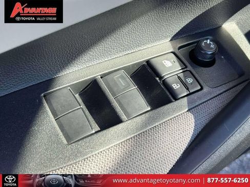 Used 2026 Toyota Corolla LE FWD image 23