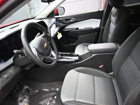 New 2026 Chevrolet Trax LT w/ LT Convenience Package image 8