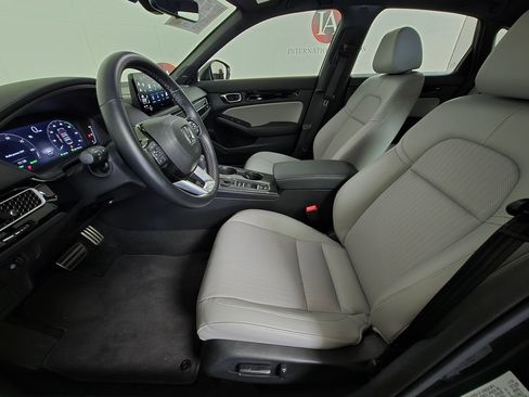 Used 2025 Honda Civic Sport image 13