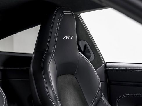 Used 2024 Porsche 911 GT3 image 33