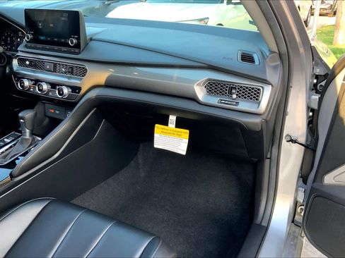 Used 2025 Acura Integra image 18