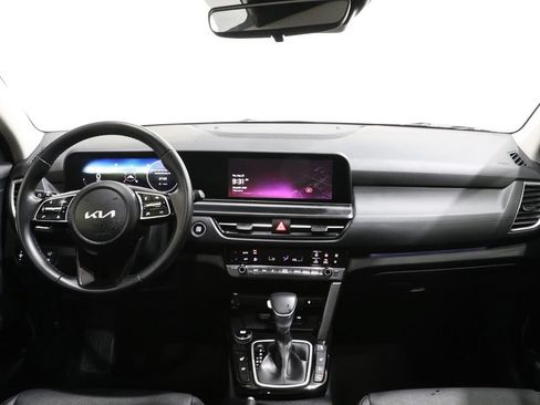 Used 2025 Kia Seltos EX w/ EX Sunroof Package AWD/4WD image 15
