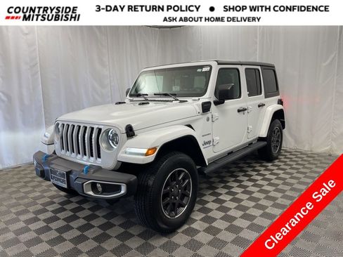 Used 2023 Jeep Wrangler Unlimited Sahara image 1