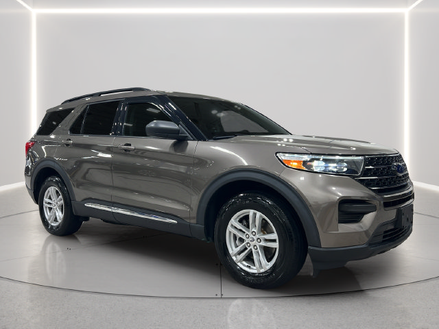 Used 2021 Ford Explorer XLT AWD/4WD image 8