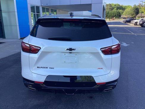 Used 2022 Chevrolet Blazer RS w/ Enhanced Convenience Package AWD/4WD image 3
