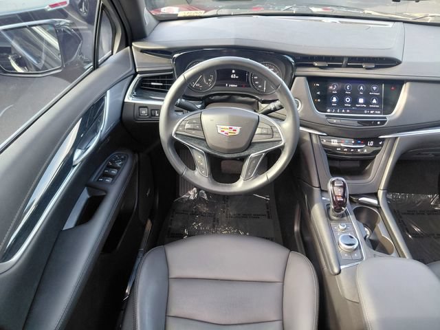 Certified 2024 Cadillac XT5 Premium Luxury w/ Technology Package FWD image 15