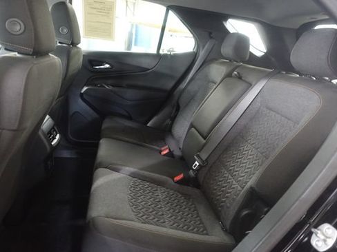Used 2024 Chevrolet Equinox LT FWD image 20