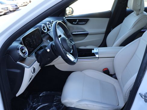 Certified 2022 Mercedes-Benz C 300 4MATIC Sedan w/ Pinnacle Trim Package image 10